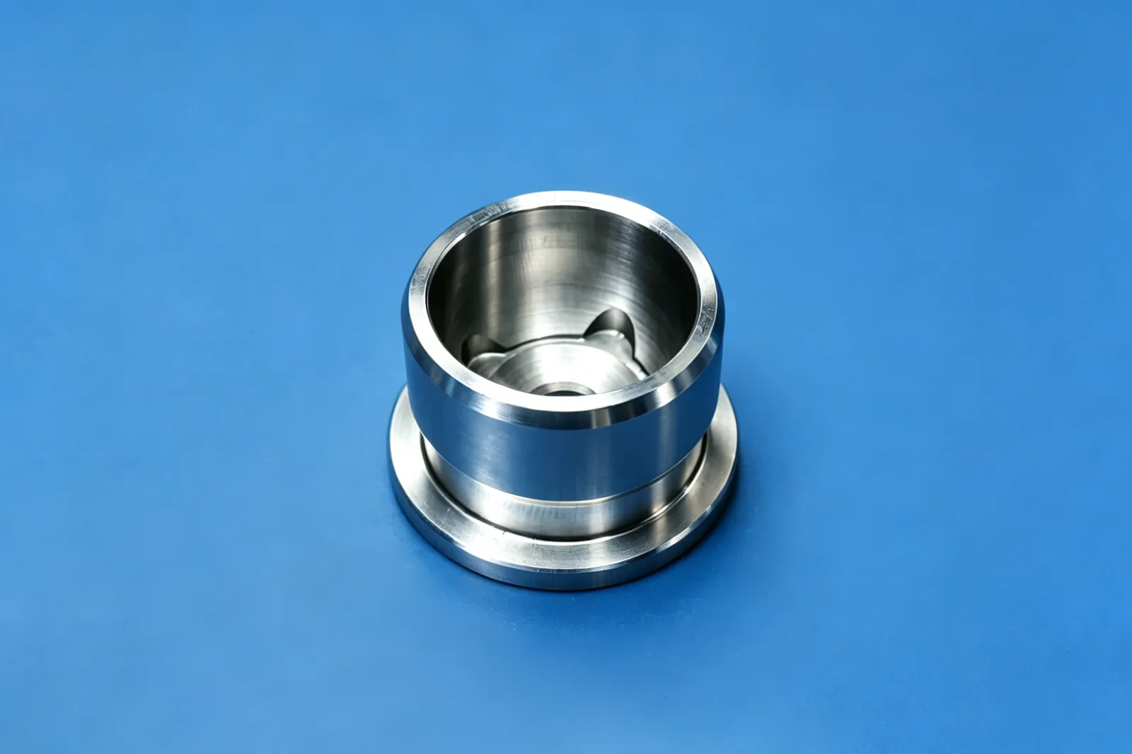 Physical semiconductor precision-machined component