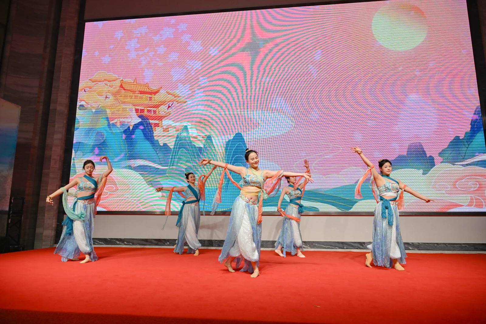 英翰尼员工活动与团队风采